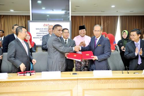 PTJ02_12092014_MOU_AIR