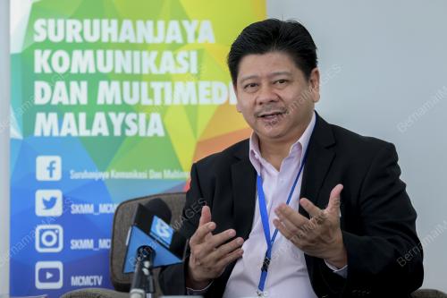 DR. FADHULLAH SUHAIMI ABDUL MALEK