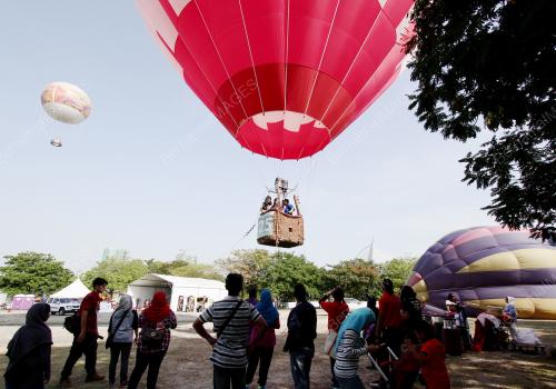 PTJ02_13032016_HOTAIRBALLON