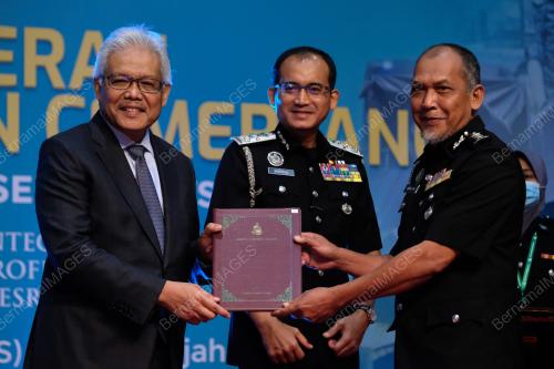 DATUK SERI HAMZAH ZAINUDDIN
