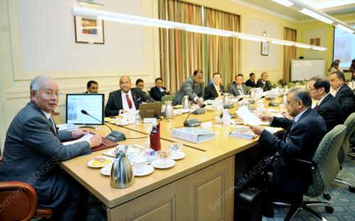 PTJ02_13122012_PM_KORIDOR