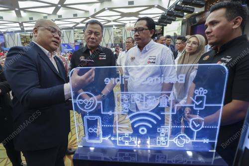 DATUK SERI RAMLAN HARUN