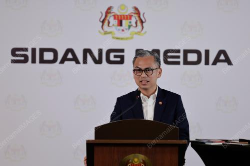 FAHMI FADZIL