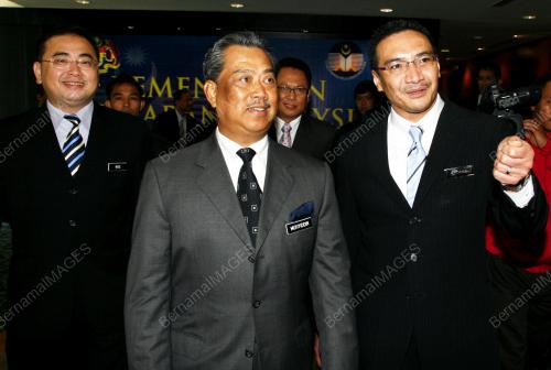 MUHYIDDIN MOHD YASSIN