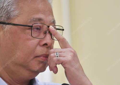 DATUK SERI ISMAIL SABRI YAAKOB