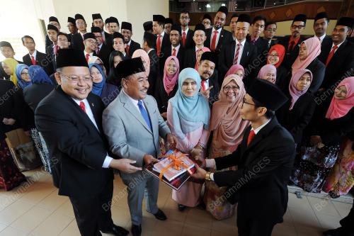 PTJ02_14052016_PARLIMEN_UKM