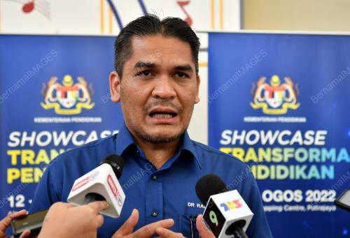 DATUK DR RADZI JIDIN