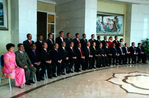 MOHD NAJIB TUN ABDUL RAZAK