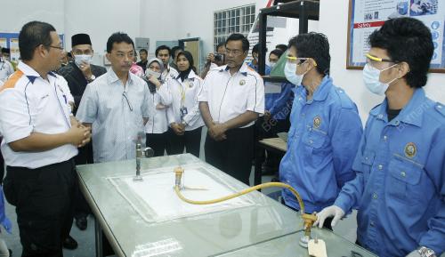 TENGKU MAHKOTA PAHANG