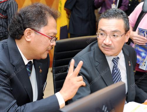 DATUK SERI HISHAMUDDIN TUN HUSSEIN