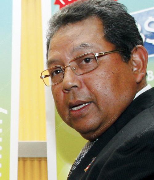 AWANG ADEK HUSSIN
