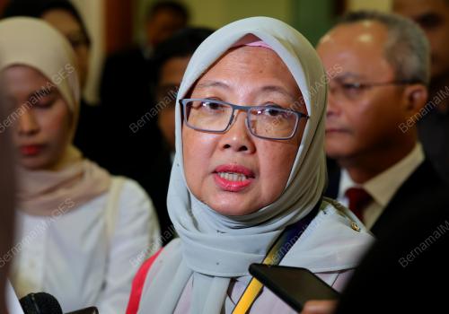 DR ZALIHA MUSTAFA