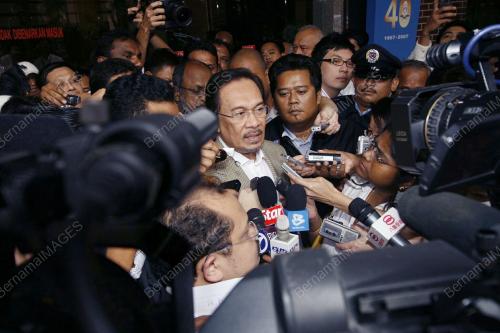 ANWAR IBRAHIM