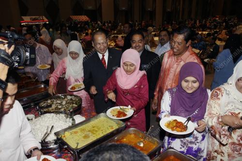MOHAMED NAZRI ABDUL AZIZ