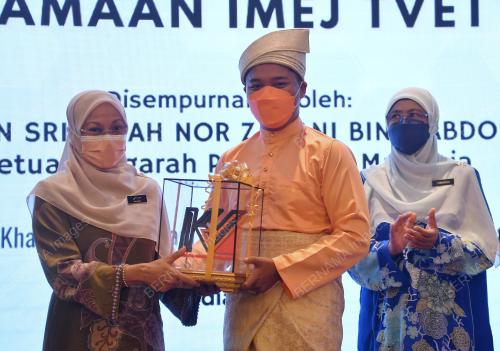 DATIN SERI NOR ZAMANI ABDOL HAMID