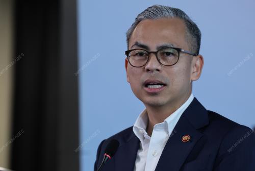 DATUK FAHMI FADZIL