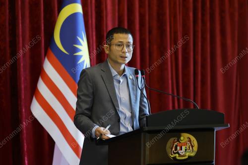 TUNKU NASRUL ABAIDAH