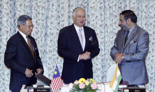 PTJ02_18022011_PM-INDIA