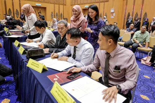 HANNAH YEOH