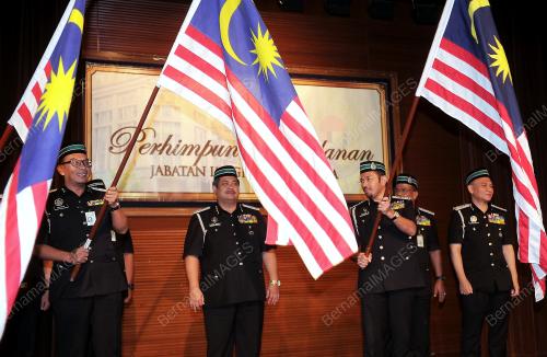 PTJ02_18082017_PERHIMPUNAN