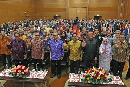 TAN SRI SHAMSUL AZRI ABU BAKAR