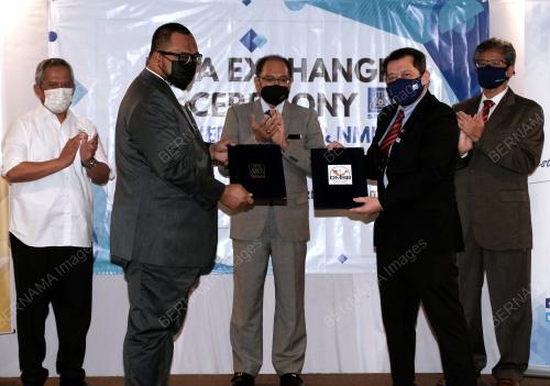 DATUK SERI HASNOL ZAM ZAM AHMAD