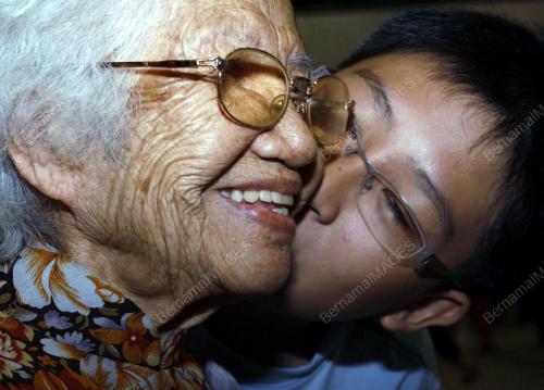 MALAYSIAN SURVIVORS RETURN
