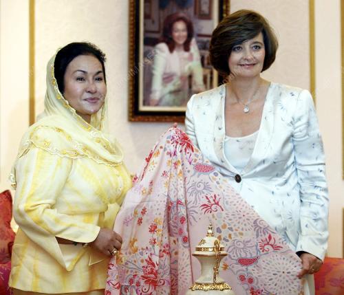 ROSMAH MANSOR