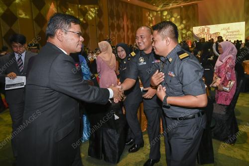 DATUK SERI SAIFUDDIN NASUTION ISMAIL
