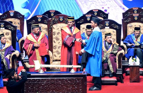 PTJ02_20042015_KHAIRY_IKBN