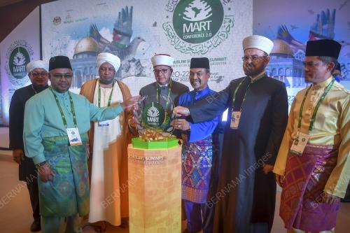 DATUK SERI JAMIL KHIR BAHAROM