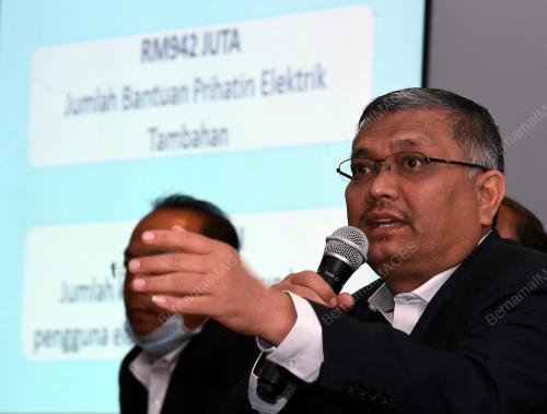 DATUK DR SHAMSUL ANUAR NASARAH