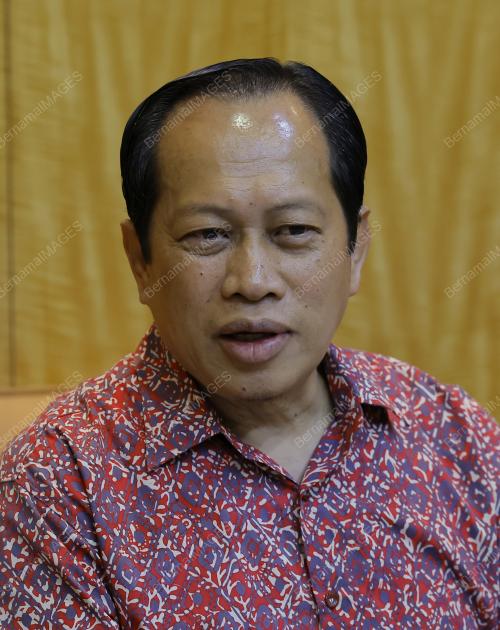 DATUK SERI AHMAD MASLAN