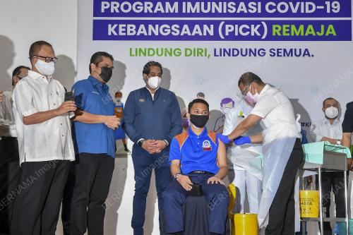 KHAIRY JAMALUDDIN & DR RADZI JIDIN