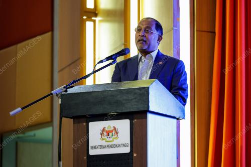 DATUK SERI DR ZAMBRY ABDUL KADIR