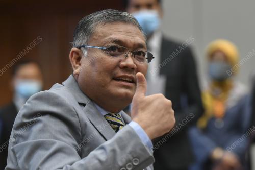 DATUK DR SHAMSUL ANUAR NASARAH