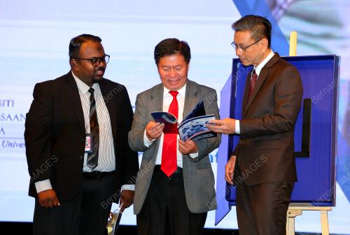 PROF DATUK DR HANAFIAH HARUNARASHID