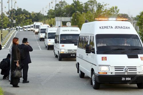 PTJ02_22082014_JENAZAH_MH17