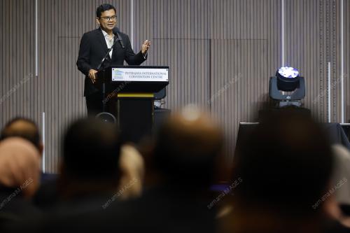 AKMAL NASRULLAH MOHD NASIR