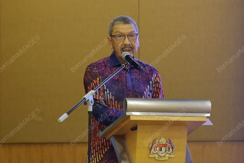 TAN SRI WAN AHMAD DAHLAN