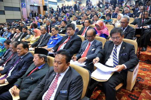 PTJ02_24052016_TOWNHALL