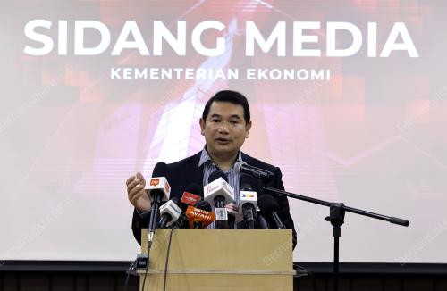 RAFIZI RAMLI
