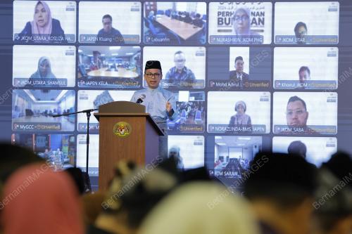 FAHMI FADZIL
