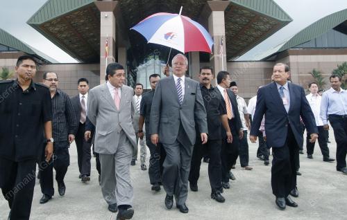 DATUK SERI MOHD NAJIB TUN ABDUL RAZAK