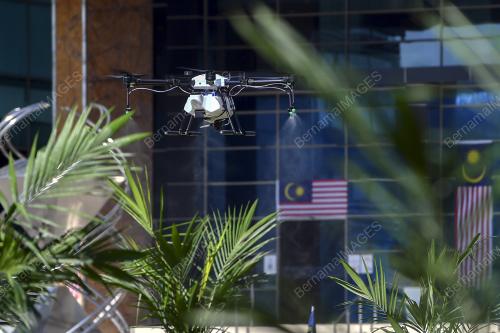 PELANCARAN DRON UNTUK PERTANIAN