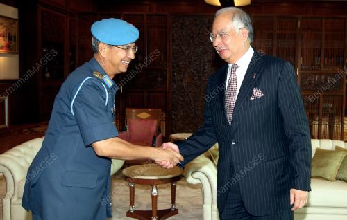 MOHD NAJIB TUN ABDUL RAZAK