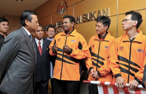 DATUK SERI AHMAD SHABERY CHEEK
