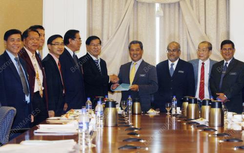 MUHYIDDIN YASSIN