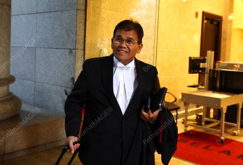 DATUK SALEHUDDIN SAIDIN