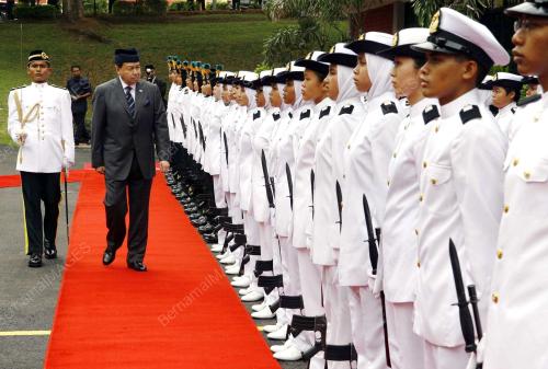 SULTAN SELANGOR SULTAN SHARAFUDDIN IDRIS SHAH